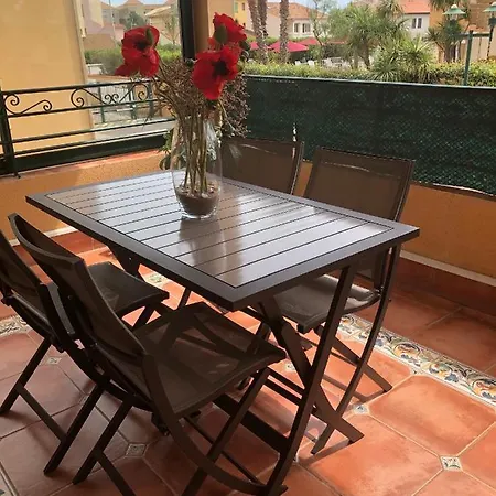Mon De Apartment *